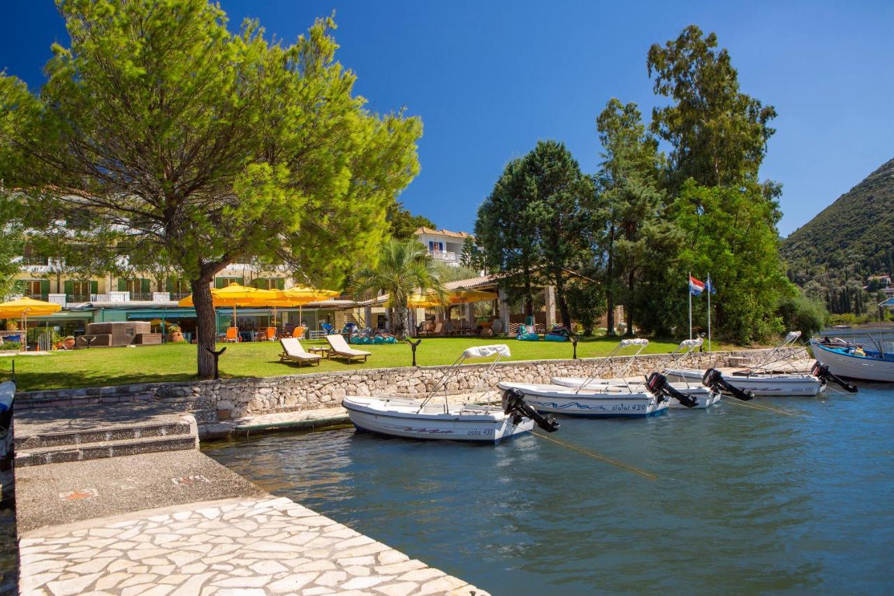 Cleopatra Beach Yénion Buitenkant foto