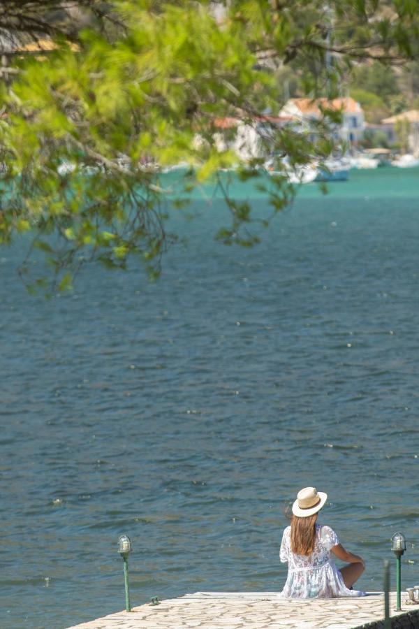 Cleopatra Beach Yénion Buitenkant foto